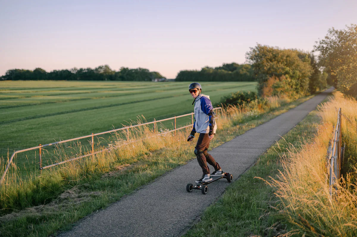 Exway Atlas Pro 4WD Electric Skateboard