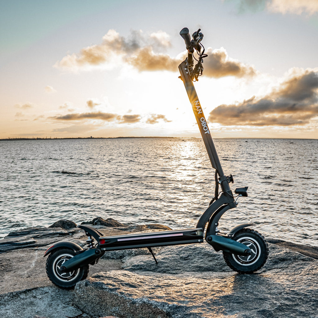 NANROBOT D6+ 2.0 52V/26Ah 2000W Electric Scooter