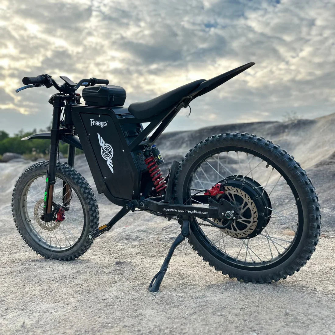 Freego X3 72V/50Ah 8000W Off-Road Electric Dirt Bike