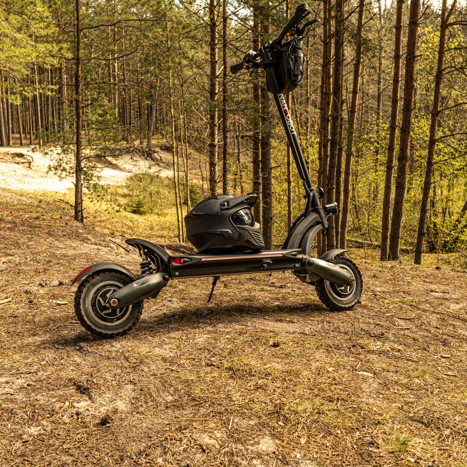 NANROBOT D6+ 2.0 52V/26Ah 2000W Electric Scooter