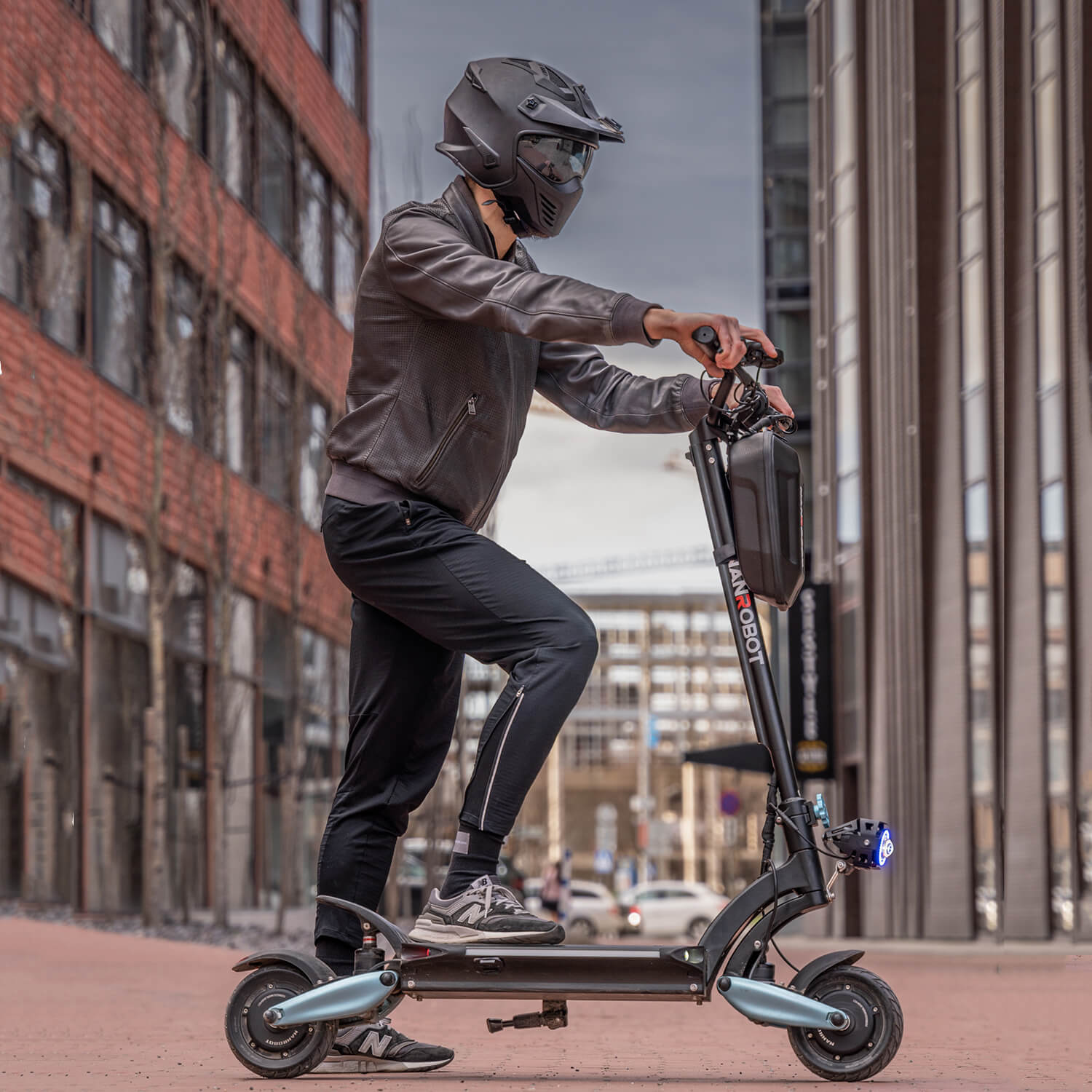 NANROBOT Lightning 2.0 48V/18Ah 1600W Electric Scooter